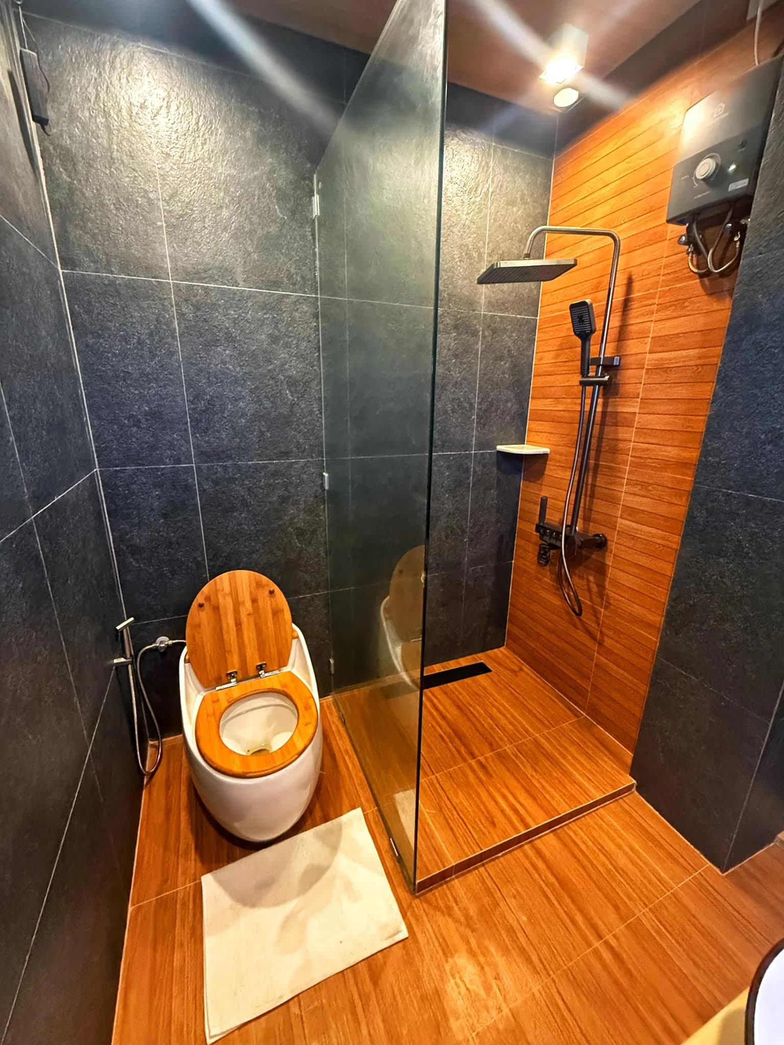 CM 225 gallery image 8