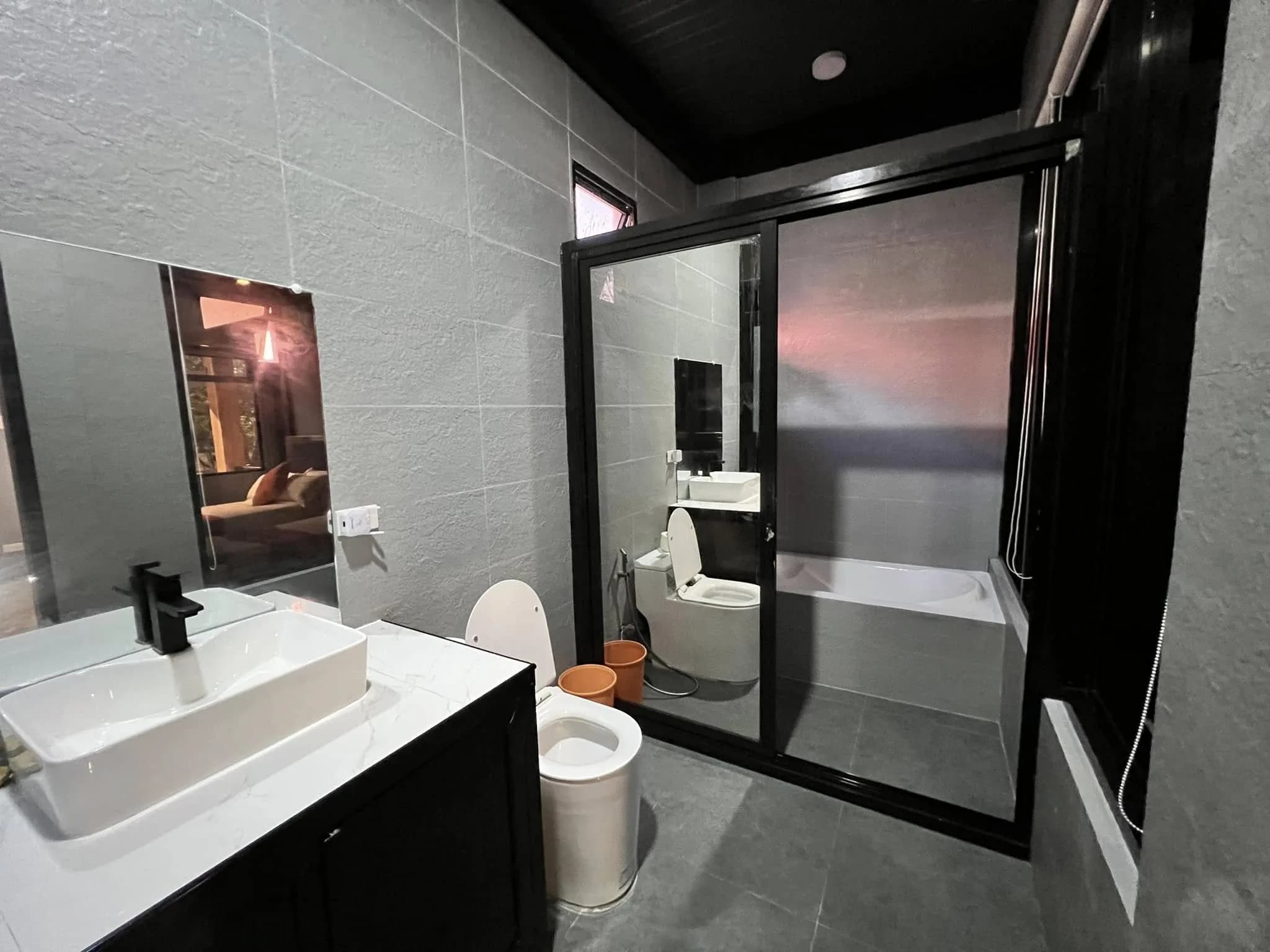 Poolside Villa Twin gallery image 3